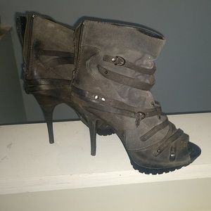 Victoria's secret heels size 8.5